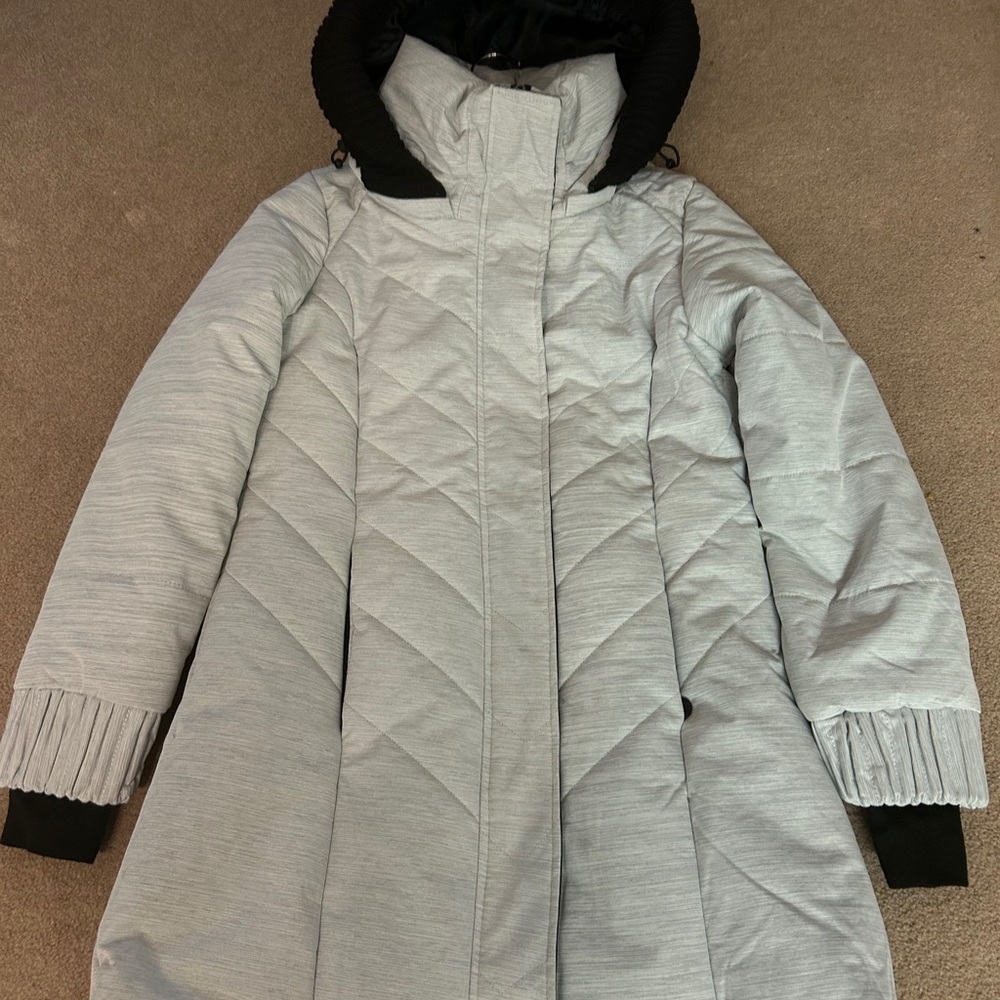 Women's Oppenheimer Light Grey Quilted Winter Parka Size Small Like New
